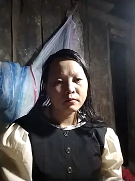 Snapshot of sumaybae chatting on 12/03/25, 05:44 sumaybae online show from 12/03/25, 05:44