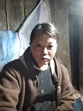 Snapshot of sumaybae chatting on 12/05/25, 08:27 sumaybae online show from 12/05/25, 08:27