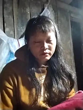 Snapshot of sumaybae chatting on 12/13/25, 09:20 sumaybae online show from 12/13/25, 09:20