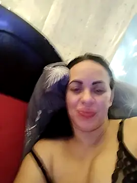 Stefaniyaxq online show from 11/14/25, 11:02