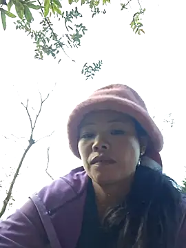 miomio-12 online show from 10/28/25, 09:46