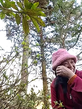 miomio-12 online show from 12/19/25, 01:12