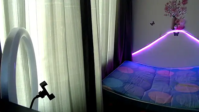 dalyxs online show from 10/27/25, 01:04