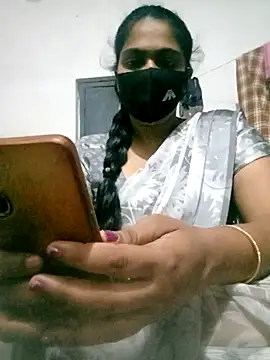 lasyalovely123456 online show from 10/18/25, 03:35