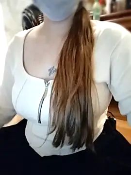 Babyloudi online show from 10/18/25, 05:14