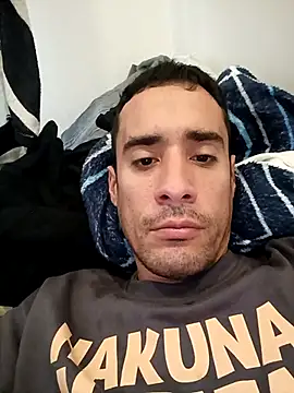 Snapshot of miguevice chatting on 10/12/25, 06:07 miguevice online show from 10/12/25, 06:07