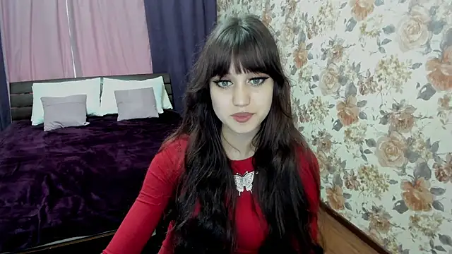 TiffanyYounge online show from 10/14/25, 10:49