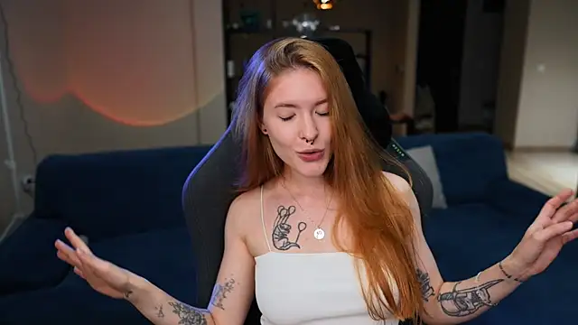 Snapshot of SsonicPorn chatting on 10/05/25, 03:10 SsonicPorn online show from 10/05/25, 03:10