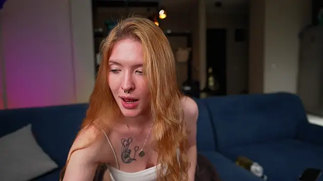 Snapshot of SsonicPorn chatting on 10/18/25, 04:41 SsonicPorn online show from 10/18/25, 04:41