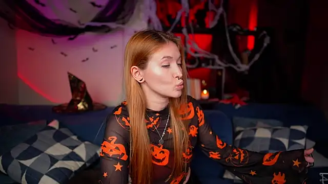 Snapshot of SsonicPorn chatting on 10/29/25, 04:31 SsonicPorn online show from 10/29/25, 04:31