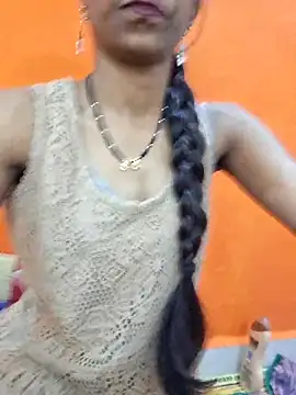 Snapshot of sexy_cpl_mh12 chatting on 01/14/26, 05:02 sexy cpl mh12 online show from 01/14/26, 05:02