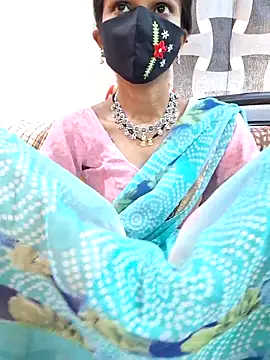 Snapshot of sexy_cpl_mh12 chatting on 03/28/26, 04:34 sexy cpl mh12 online show from 03/28/26, 04:34