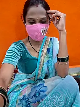 Snapshot of sexy_cpl_mh12 chatting on 04/04/26, 04:48 sexy cpl mh12 online show from 04/04/26, 04:48