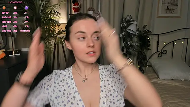 ThelmaJusto online show from 04/15/26, 03:30