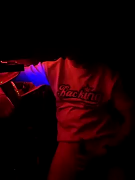 Snapshot of MK_SDZ chatting on 04/28/26, 11:43 MK SDZ online show from 04/28/26, 11:43