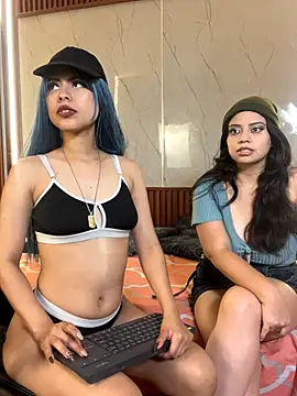 Snapshot of Eva_Feller69 chatting on 11/19/25, 07:14 Eva Feller69 online show from 11/19/25, 07:14