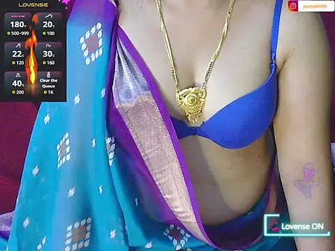 Snapshot of traditional_Jaanvi chatting on 04/07/26, 01:55 traditional Jaanvi online show from 04/07/26, 01:55