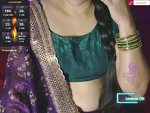 Snapshot of traditional_Jaanvi chatting on 04/23/26, 03:52 traditional Jaanvi online show from 04/23/26, 03:52