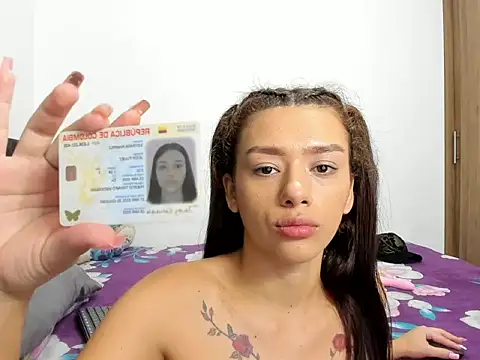 britney london x online show from 11/28/25, 10:01