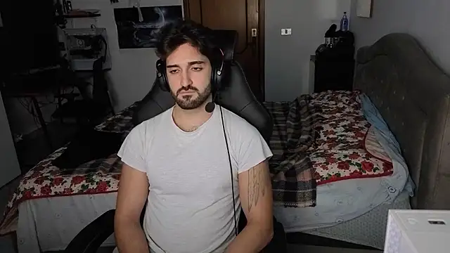 Al3xox02 online show from 01/13/26, 10:48