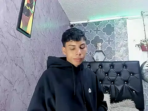 sexyboys cutex18 online show from 03/18/26, 11:30