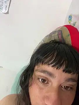 Snapshot of gatitaplop chatting on 11/30/25, 03:21 gatitaplop online show from 11/30/25, 03:21