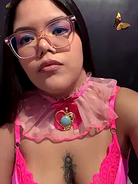 Snapshot of GabrielleMarsh1 chatting on 10/10/25, 01:59 GabrielleMarsh1 online show from 10/10/25, 01:59