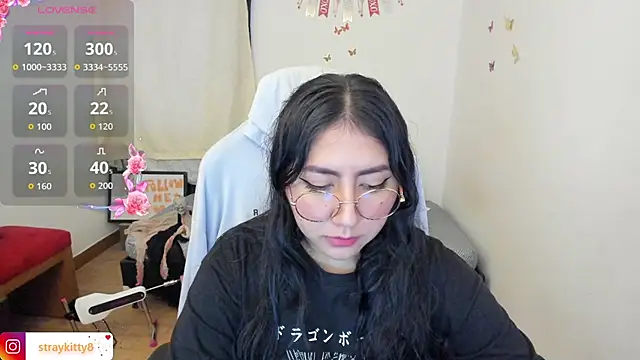 LoveLyy- online show from 11/04/25, 02:27