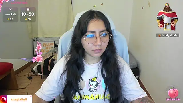 LoveLyy- online show from 11/20/25, 01:44