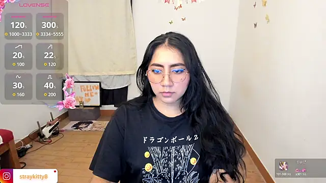 Snapshot of LoveLyy- chatting on 03/14/26, 11:32 LoveLyy- online show from 03/14/26, 11:32