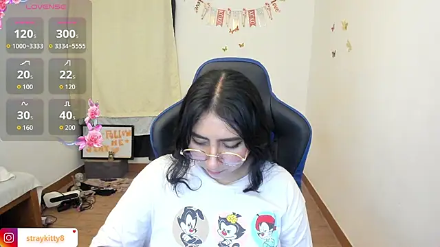 LoveLyy- online show from 06/25/26, 12:21