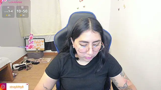 LoveLyy- online show from 07/07/26, 01:08