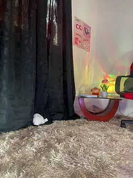 AlannaDollx online show from 10/25/25, 01:40