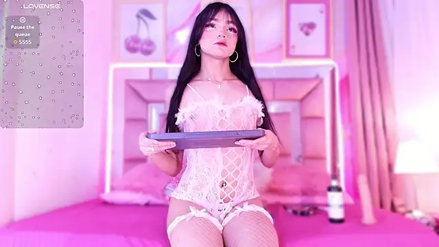 Snapshot of Nefera_Noxx chatting on 03/12/26, 03:56 Nefera Noxx online show from 03/12/26, 03:56