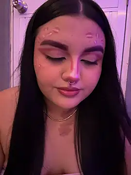 AshNoire  online show from 10/18/25, 05:54