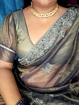 Rashmi 011 online show from 05/18/26, 11:43