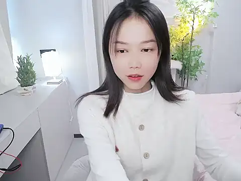 mili0923 online show from 10/11/25, 04:55