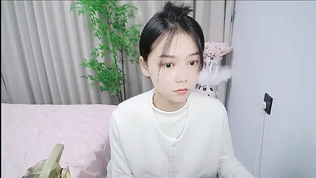 mili0923 online show from 10/24/25, 03:25
