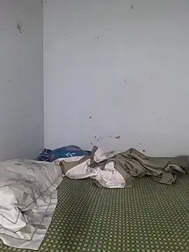 Snapshot of Girl_sexyy chatting on 10/21/25, 03:46 Girl sexyy online show from 10/21/25, 03:46