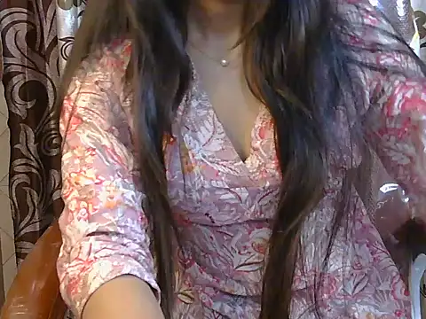 Snapshot of priti_singhaniya chatting on 12/03/25, 06:10 priti singhaniya online show from 12/03/25, 06:10