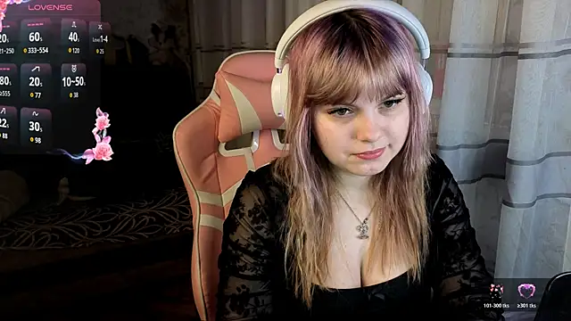 KristiBloom online show from 03/27/26, 02:06