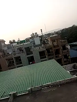 anshika sharma20 online show from 10/28/25, 11:14