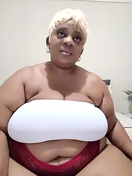 BustyBoobsxXx999 online show from 10/23/25, 05:01