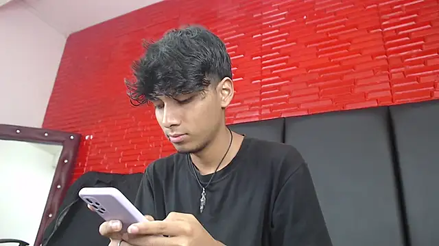 tyler wolf1  online show from 10/15/25, 12:27