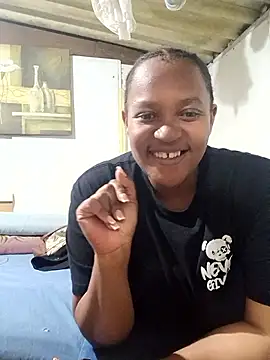 KinkyLunaRose online show from 10/10/25, 05:45