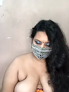 Snapshot of Mallika-collage chatting on 11/11/25, 08:20 Mallika-collage online show from 11/11/25, 08:20