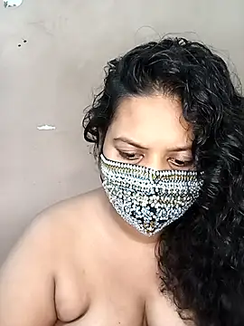 Snapshot of Mallika-collage chatting on 11/23/25, 01:49 Mallika-collage online show from 11/23/25, 01:49