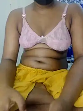 Snapshot of ayesha0001122 chatting on 04/26/26, 03:53 ayesha0001122 online show from 04/26/26, 03:53