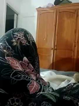 Snapshot of yolyyolandar chatting on 05/10/26, 10:26 yolyyolandar online show from 05/10/26, 10:26
