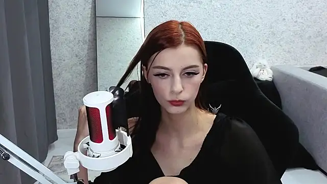 Snapshot of kitti_sweett chatting on 10/05/25, 06:17 kitti sweett online show from 10/05/25, 06:17